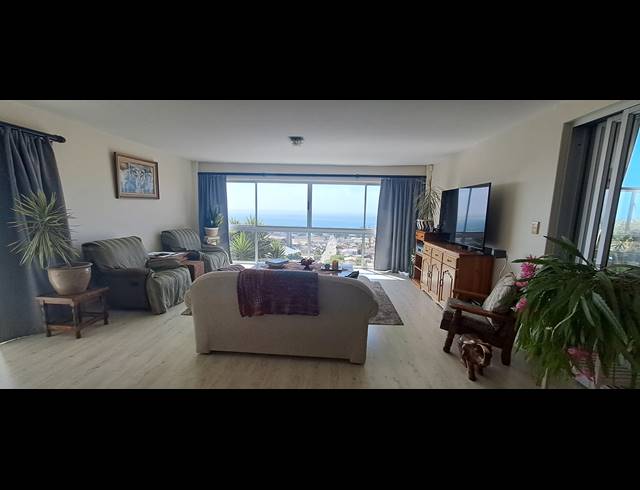 4 BEDROOM HOUSE FOR SALE IN SALDANHA HEIGHTS